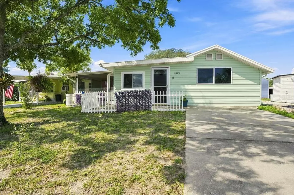 9483 Gray Fox Dr, Weeki Wachee, FL 34613 - MLS W7889081 - Coldwell