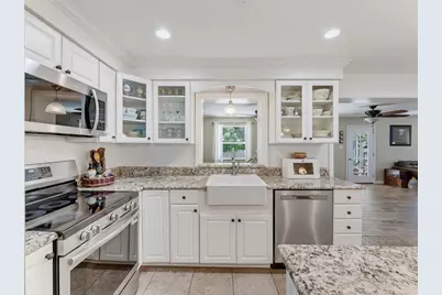 1575 Jasmine Way, Clearwater, FL 33756 - Photo 5