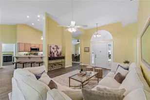 12728 Flamingo Pkwy, Spring Hill, FL 34610 - Photo 11