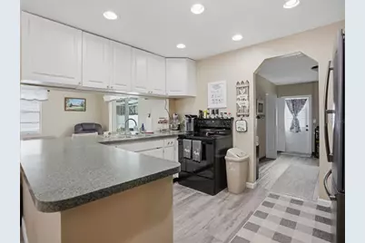 9122 Dupont Avenue, Spring Hill, FL 34608 - Photo 11