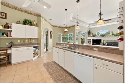 10242 Swanson Court, Spring Hill, FL 34608 - Photo 13