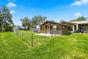 12823 Buckeye Dr, Hudson, FL 34669 - Photo 3