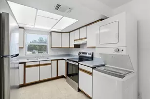 12823 Buckeye Dr, Hudson, FL 34669 - Photo 13