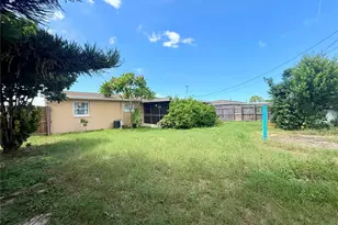 2414 Tahitian Dr, Holiday, FL 34691 - Photo 15