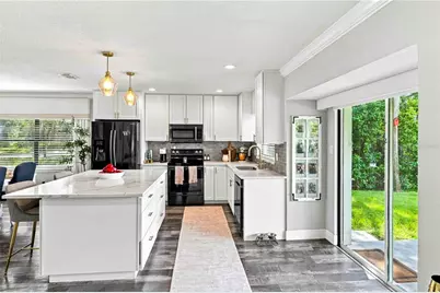 16642 Vallely Drive, Tampa, FL 33618 - Photo 11