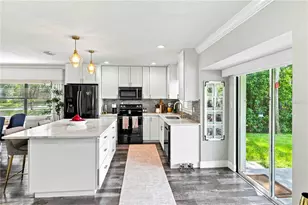 16642 Vallely Dr, Tampa, FL 33618 - Photo 11