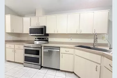 10846 Brookhaven Drive, New Port Richey, FL 34654 - Photo 9