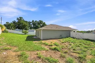 37150 Highland Bluff Cir, Dade City, FL 33523 - Photo 35