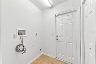 37150 Highland Bluff Cir, Dade City, FL 33523 - Photo 33