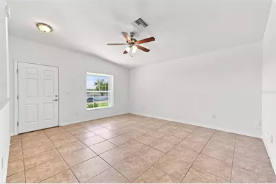 37150 Highland Bluff Circle, Dade City, FL 33523 - Photo 3