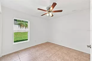 37150 Highland Bluff Cir, Dade City, FL 33523 - Photo 13