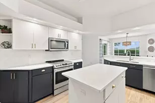 9295 Butler Blvd, Weeki Wachee, FL 34613 - Photo 25