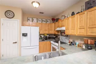 6212 Moorefield Ln, Zephyrhills, FL 33542 - Photo 11