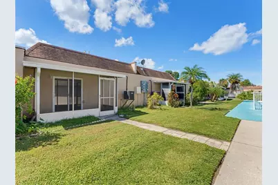 6310 Providence Circle #4, New Port Richey, FL 34652 - Photo 7