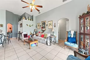 8464 Adele Rd, Lakeland, FL 33810 - Photo 9