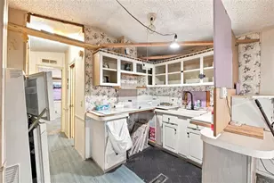 9454 Gray Fox Dr, Weeki Wachee, FL 34613 - Photo 17