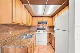 5709 Townhouse Dr, New Port Richey, FL 34652 - Photo 5