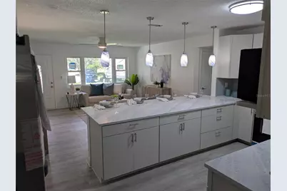 3641 Beach Drive SE, Saint Petersburg, FL 33705 - Photo 5