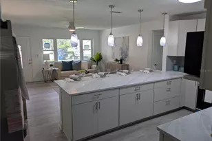 3641 Beach Dr SE, Saint Petersburg, FL 33705 - Photo 5