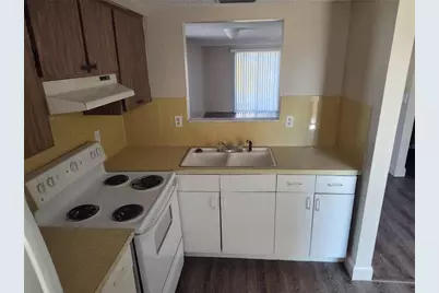 4136 Shoreline Drive, New Port Richey, FL 34652 - Photo 5