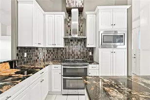 10097 Holly Berry Dr, Weeki Wachee, FL 34613 - Photo 3
