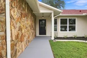8161 Shalom Dr, Spring Hill, FL 34606 - Photo 5