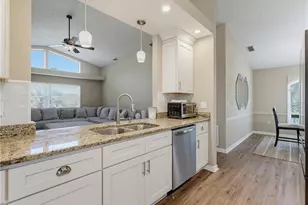 13446 Newcastle Ave, Spring Hill, FL 34609 - Photo 19