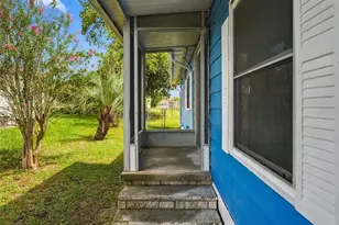 8180 Modena Ave, Brooksville, FL 34613 - Photo 13