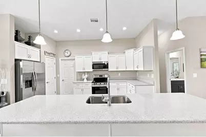 15450 Cliff Swallow Road, Weeki Wachee, FL 34614 - Photo 9