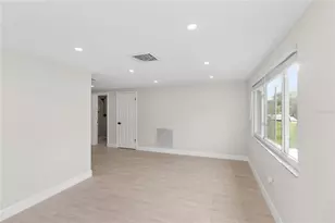 12220 Meadowbrook Ln, Hudson, FL 34667 - Photo 11