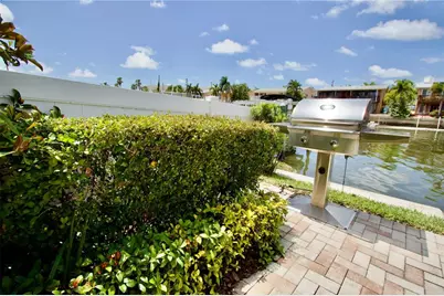 602 Sea Court, Dunedin, FL 34698 - Photo 9
