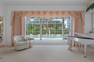 9401 Fox Hollow Ln, Weeki Wachee, FL 34613 - Photo 9