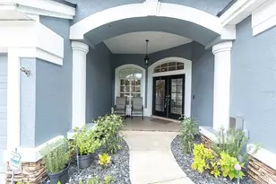 27027 Brush Creek Way, Wesley Chapel, FL 33544 - Photo 3