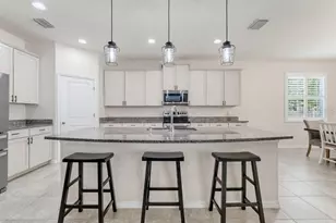 13607 Fairdale Ln, Spring Hill, FL 34609 - Photo 9