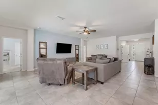 13607 Fairdale Ln, Spring Hill, FL 34609 - Photo 19