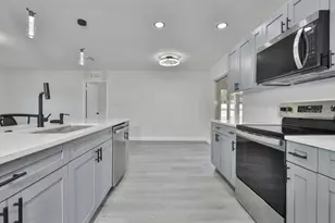 614 Huntington St, Brandon, FL 33511 - Photo 7