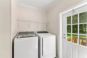 6453 Mangrove Dr, Wesley Chapel, FL 33544 - Photo 13