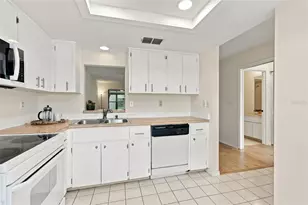 7610 Oakmont Ln, New Port Richey, FL 34654 - Photo 11