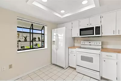 7610 Oakmont Lane, New Port Richey, FL 34654 - Photo 9