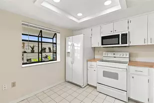 7610 Oakmont Ln, New Port Richey, FL 34654 - Photo 9