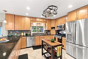 610 Hitching Post Dr, Brandon, FL 33511 - Photo 13