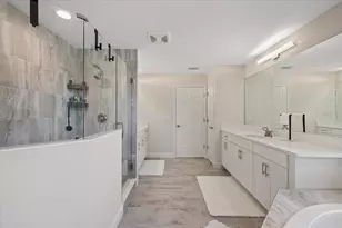 13154 Twin Bridges Dr, Riverview, FL 33579 - Photo 5