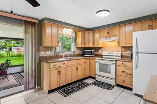 15915 Villa Dr, Hudson, FL 34667 - Photo 9