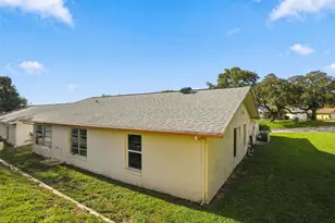 8215 San Felipe Ct, Port Richey, FL 34668 - Photo 23