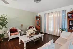 8215 San Felipe Ct, Port Richey, FL 34668 - Photo 7