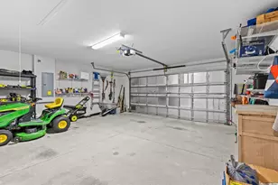 16174 Malden Rd, Weeki Wachee, FL 34614 - Photo 43