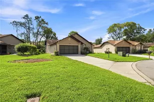 6706 Oak Cluster Cir, Spring Hill, FL 34606 - Photo 5