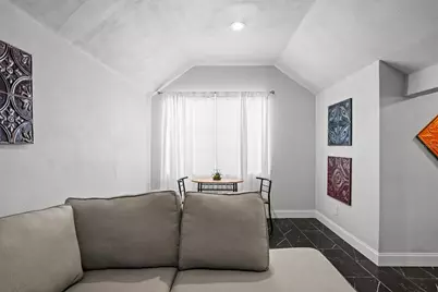 517 8th Street N, Saint Petersburg, FL 33701 - Photo 49