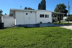 802 Riverview Ln, Tarpon Springs, FL 34689 - Photo 1