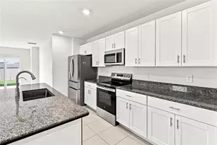 13659 Newbridge St, Spring Hill, FL 34609 - Photo 3